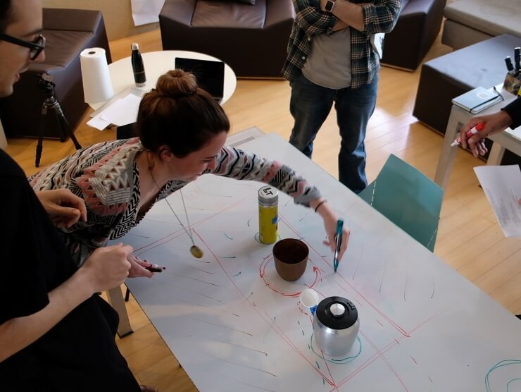 Chinese handscroll interactive installation by Tellart