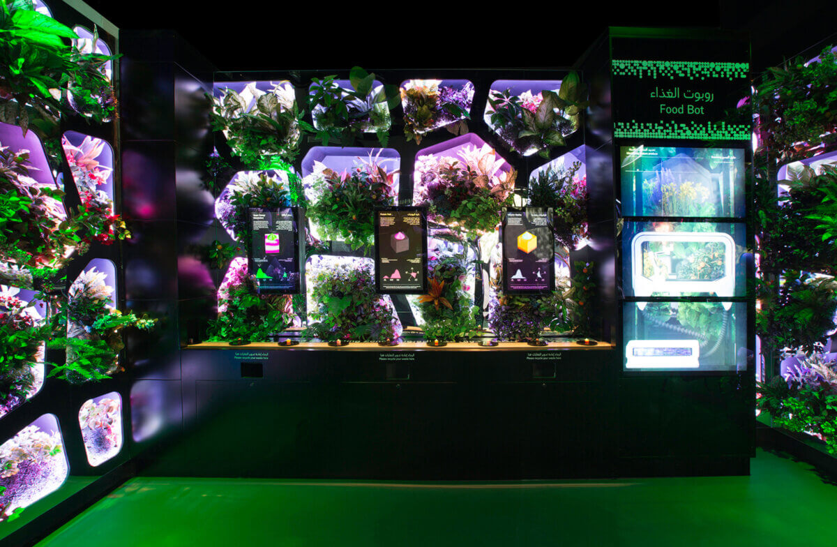 Food bot intelligent harvest nutrition museum exhibition