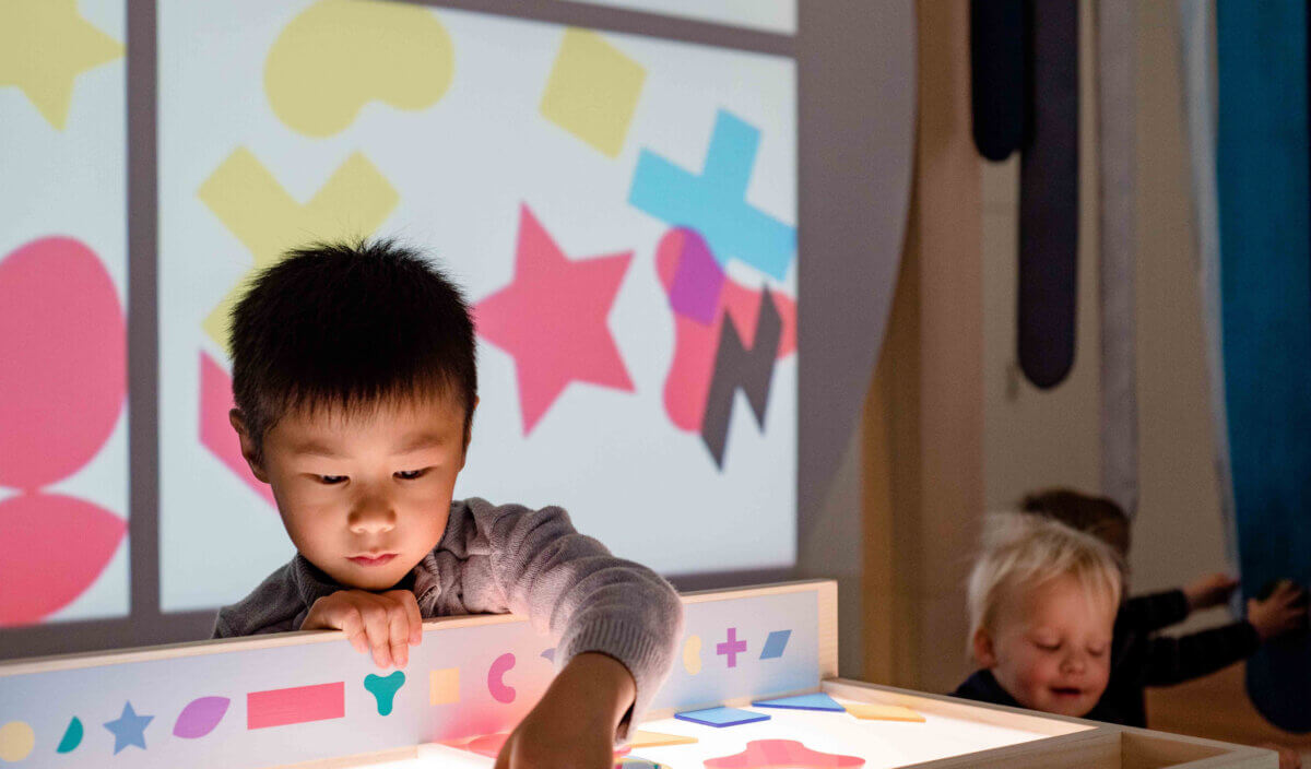 Interactive art display by Tellart at de Youngsters Studio in San Francisco for parents and children